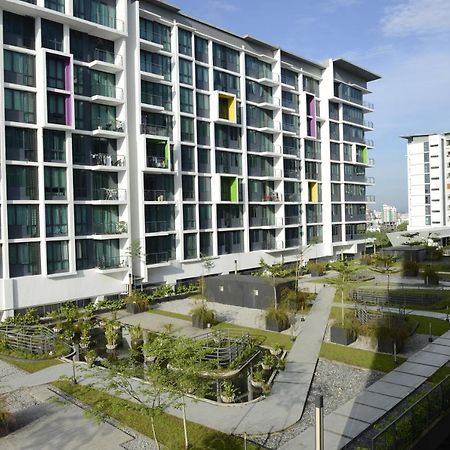 8Pax Cozy Home Stay Jazz Suites 1 Vivacity Kuching Sarawak 3Br Екстер'єр фото