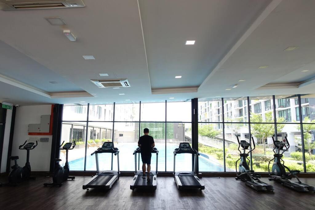 8Pax Cozy Home Stay Jazz Suites 1 Vivacity Kuching Sarawak 3Br Екстер'єр фото